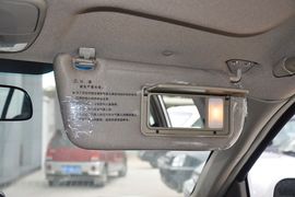 2012款华泰圣达菲2.0L手动两驱豪华型