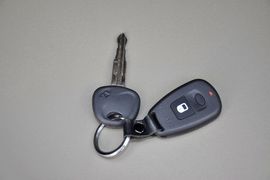 2012款华泰圣达菲2.0L手动两驱豪华型