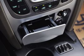 2012款华泰圣达菲2.0L手动两驱豪华型