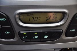 2012款华泰圣达菲2.0L手动两驱豪华型