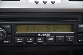 2012款华泰圣达菲2.0L手动两驱豪华型