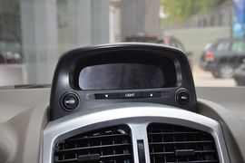 2012款华泰圣达菲2.0L手动两驱豪华型