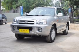 2012款华泰圣达菲2.0L手动两驱舒适型