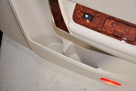 2012款广汽传祺2.0L自动豪华版