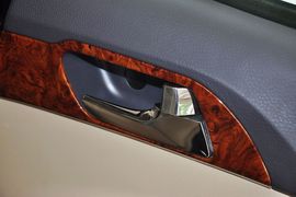 2012款广汽传祺2.0L自动豪华版