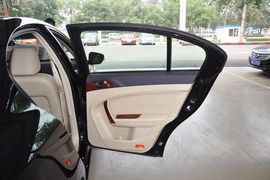 2012款广汽传祺2.0L自动豪华版