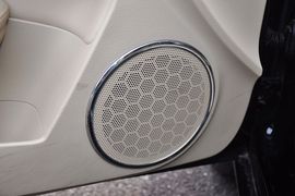 2012款广汽传祺2.0L自动豪华版