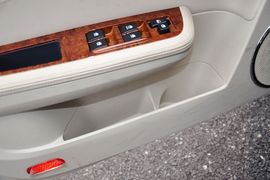 2012款广汽传祺2.0L自动豪华版