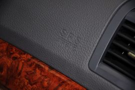 2012款广汽传祺2.0L自动豪华版