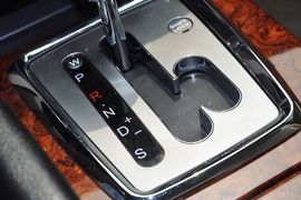 2012款广汽传祺2.0L自动豪华版