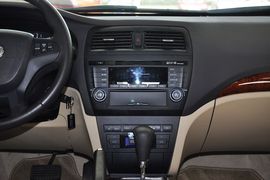 2012款广汽传祺2.0L自动豪华版