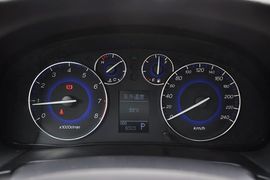 2012款广汽传祺2.0L自动豪华版