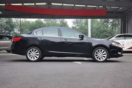 2012款广汽传祺2.0L自动豪华版