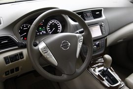 2012款东风日产新轩逸1.8xv深度试驾