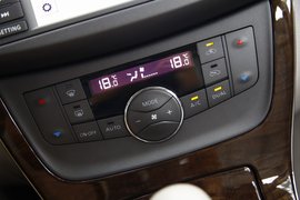 2012款东风日产新轩逸1.8xv深度试驾