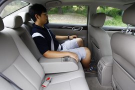 2012款东风日产新轩逸1.8xv深度试驾