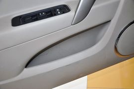 2012款江淮和悦1.5L手动尊逸型