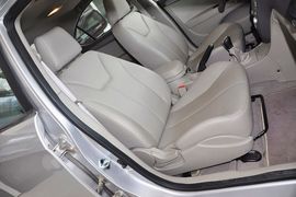 2012款江淮和悦1.5L手动尊逸型