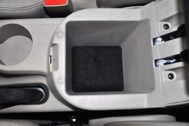 2012款江淮和悦1.5L手动尊逸型