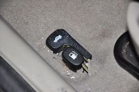 2012款江淮和悦1.5L手动尊逸型