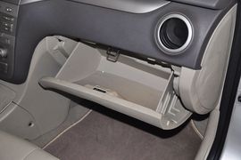 2012款江淮和悦1.5L手动尊逸型