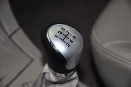 2012款江淮和悦1.5L手动尊逸型