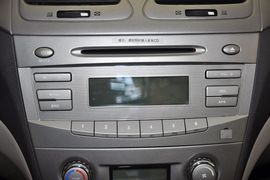 2012款江淮和悦1.5L手动尊逸型