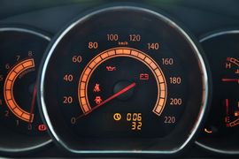 2012款江淮和悦1.5L手动尊逸型