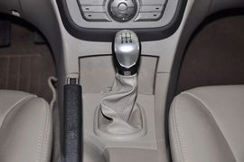 2012款江淮和悦1.5L手动尊逸型