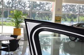 2011款福特蒙迪欧致胜2.3L豪华型