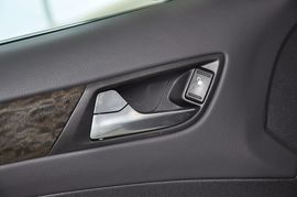 2011款福特蒙迪欧致胜2.3L豪华型