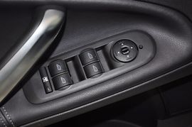 2011款福特蒙迪欧致胜2.3L豪华型