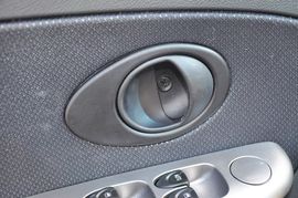 2012款宝骏乐驰1.2L手动活力型