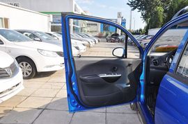 2012款宝骏乐驰1.2L手动活力型