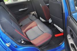 2012款宝骏乐驰1.2L手动活力型