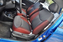 2012款宝骏乐驰1.2L手动活力型
