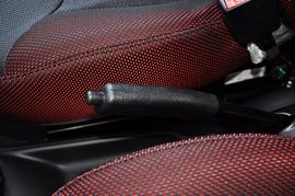 2012款宝骏乐驰1.2L手动活力型