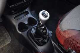 2012款宝骏乐驰1.2L手动活力型