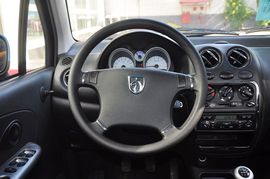 2012款宝骏乐驰1.2L手动活力型