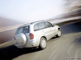 2003款丰田RAV4