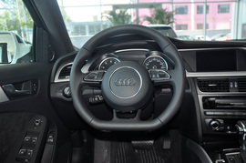 2013款奥迪A4L