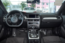 2013款奥迪A4L