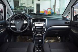 2012款海马普力马1.6L手动开拓版