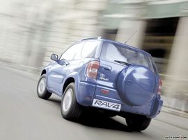 2003款丰田RAV4