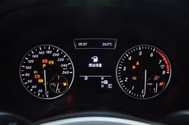 2012款奔驰B180自动型