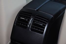 2011款奔驰C200旅行版时尚型