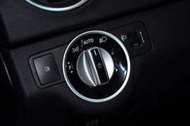 2011款奔驰C200旅行版时尚型