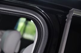 2011款奔驰R300L豪华型
