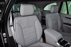 2011款奔驰R300L豪华型