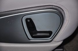 2011款奔驰R300L豪华型